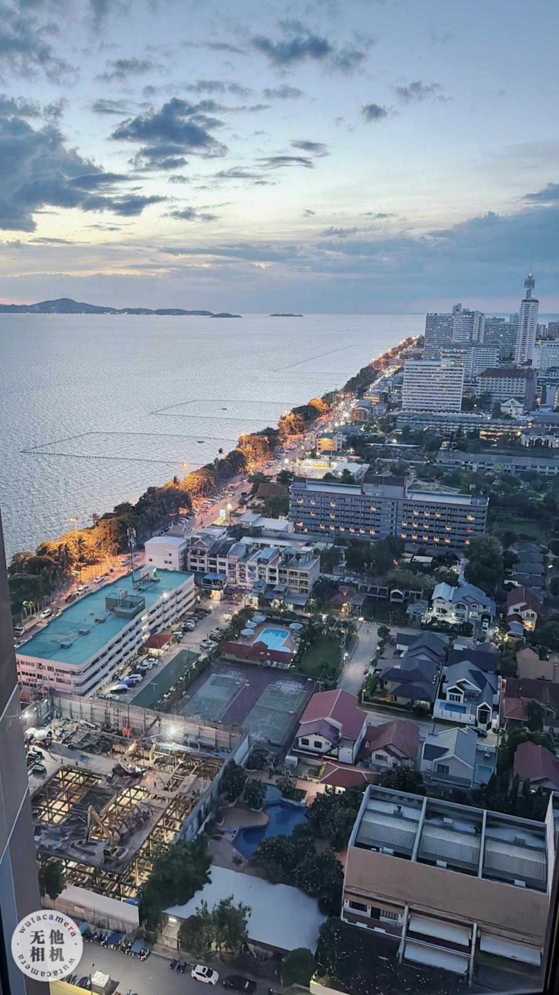 Copacabana Beach Jomtien 科帕卡巴纳海乔木提安海滩毗邻乔木提安夜市 Εξωτερικό φωτογραφία