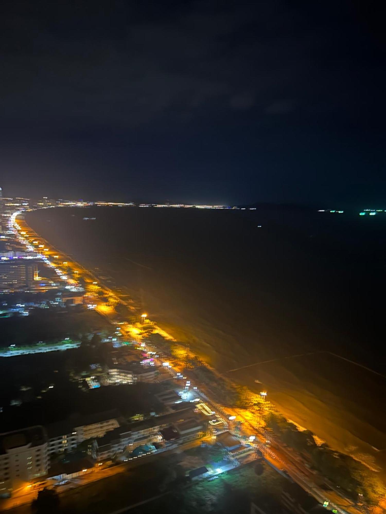 Copacabana Beach Jomtien 科帕卡巴纳海乔木提安海滩毗邻乔木提安夜市 Εξωτερικό φωτογραφία