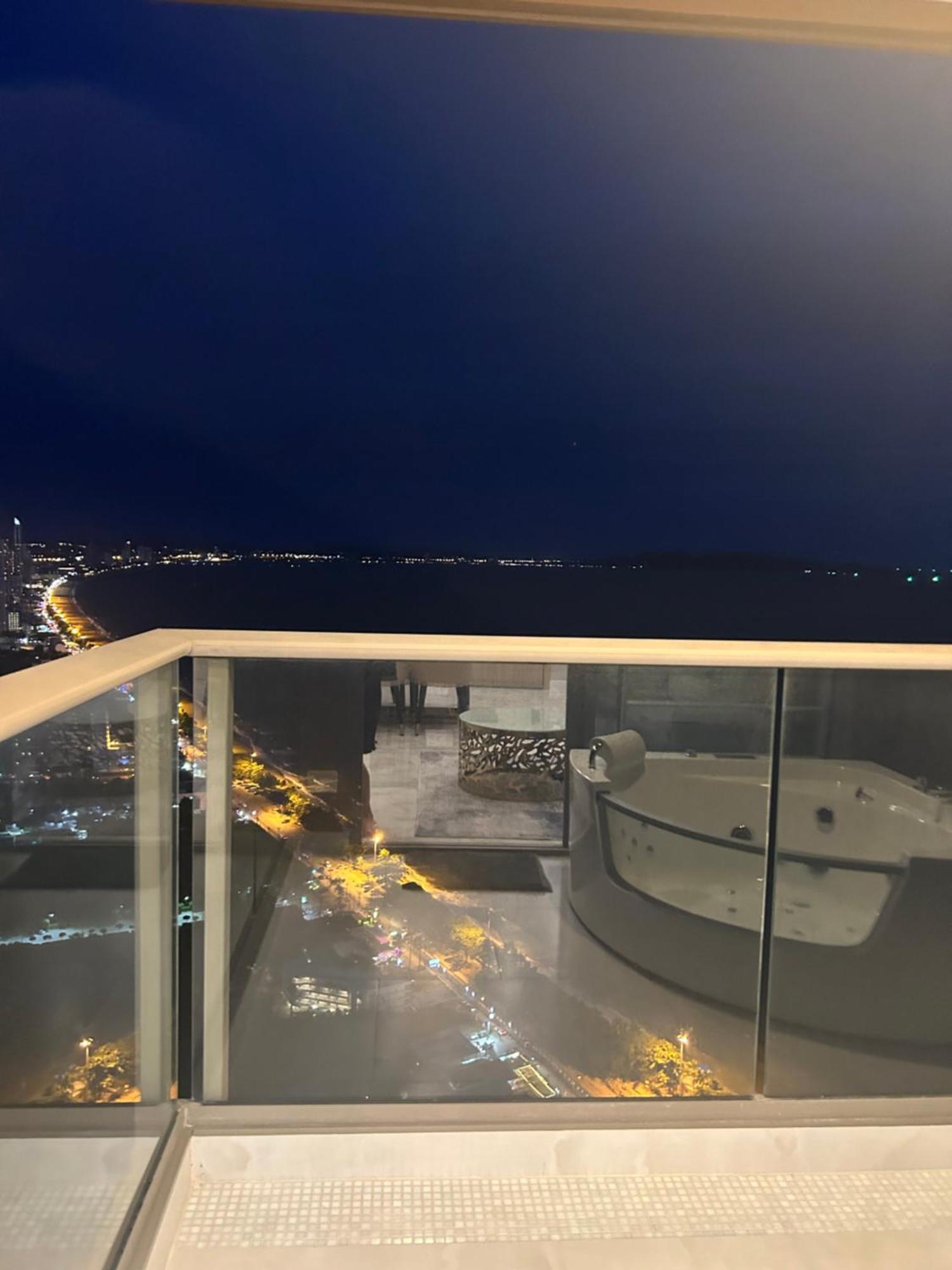 Copacabana Beach Jomtien 科帕卡巴纳海乔木提安海滩毗邻乔木提安夜市 Εξωτερικό φωτογραφία
