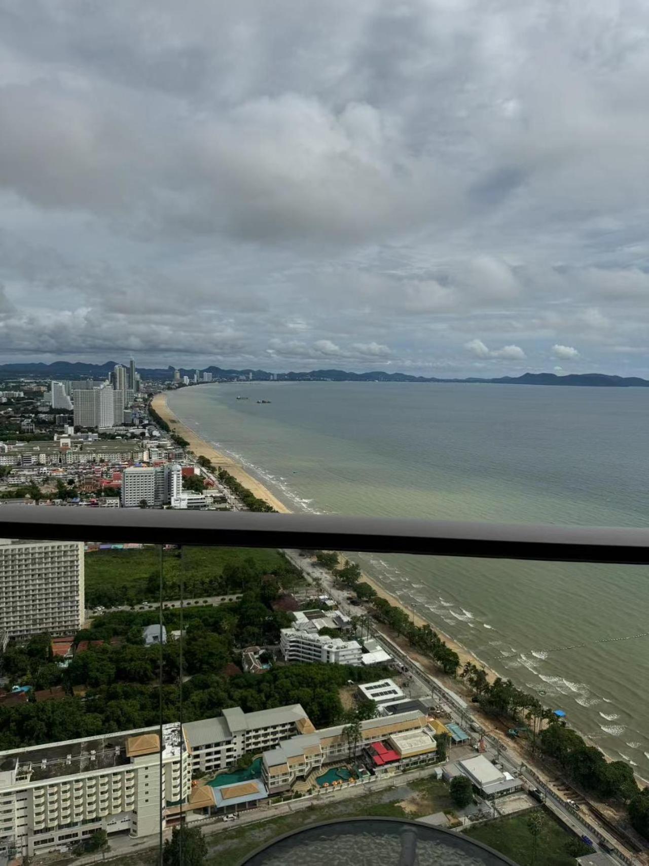 Copacabana Beach Jomtien 科帕卡巴纳海乔木提安海滩毗邻乔木提安夜市 Εξωτερικό φωτογραφία